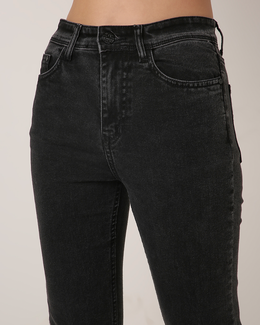 Black MID-WASH High-Waist Slim-Fit Jeans