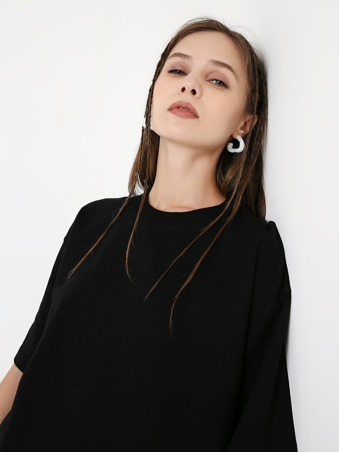 OVERSIZE BLACK SOLID TSHIRT
