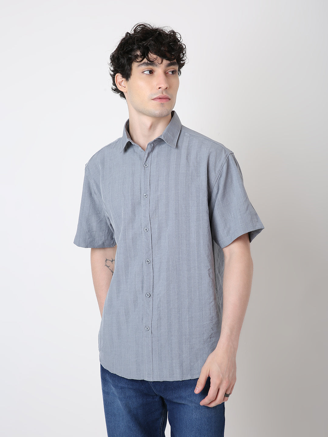 PREMIUM WEIGHTLESS SHORT SLEEVE SHIRT