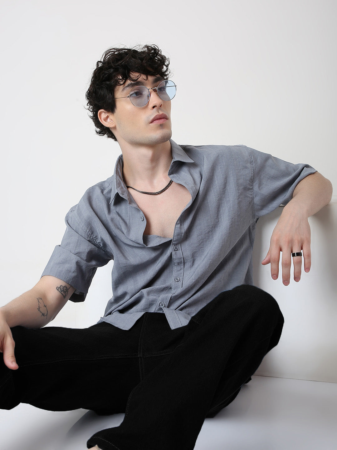 GRAY PREMIUM WEIGHTLESS SHIRT