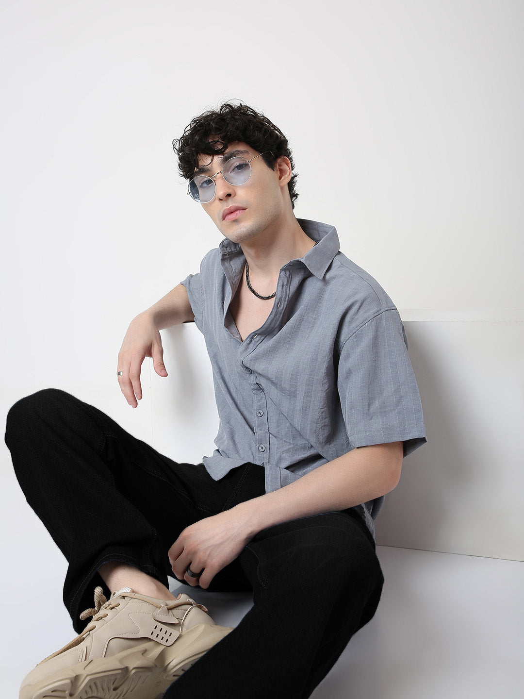 GRAY PREMIUM WEIGHTLESS SHIRT