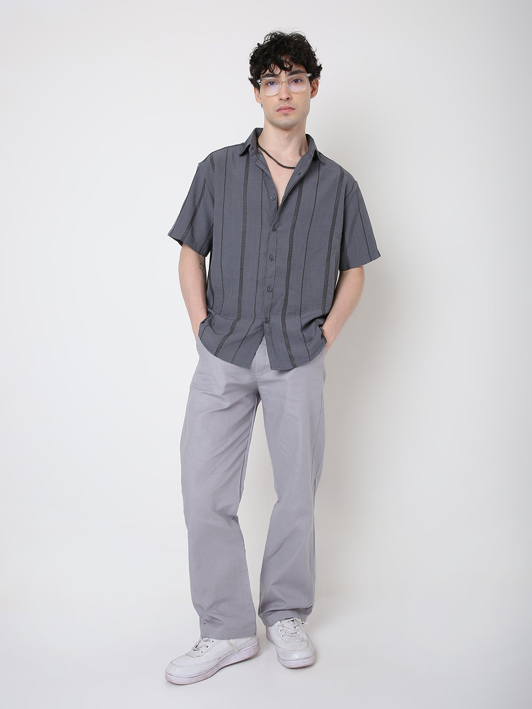 AIRY VERTICAL STRIPED SHORT SLEEVE SHIRT