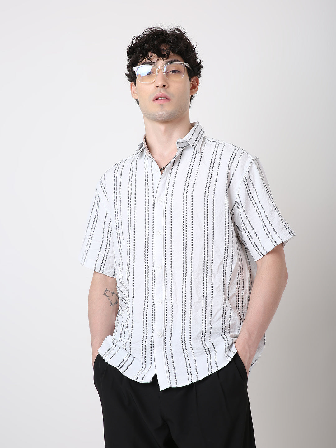 BREEZY VERTICAL STRIPE SHORT SLEEVE SHIRT