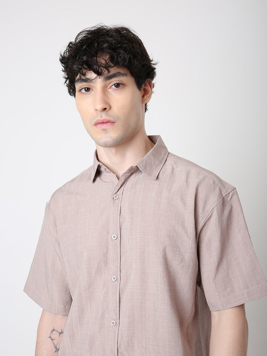 PREMIUM WEIGHTLESS SHORT SLEEVE SHIRT