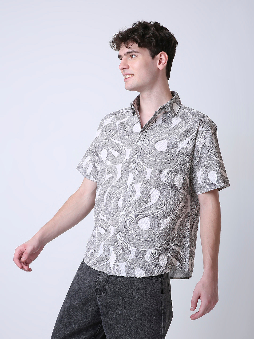 ABSTRACT PRINTED TEXTURED SHORT SLEEVE SHIRT
