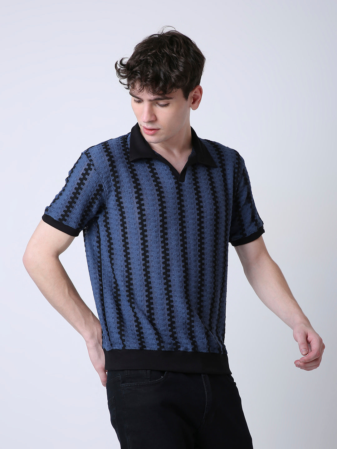 BLUE TEXTURED POLO TSHIRT