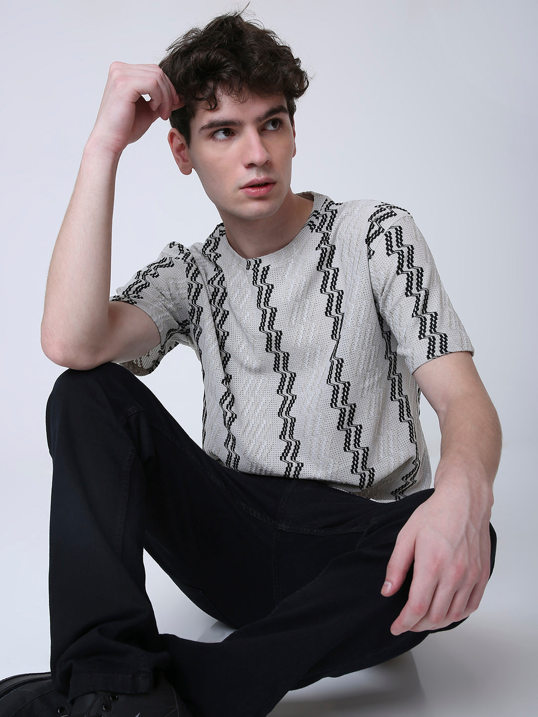 GRAY TEXTURED STRIPED TSHIRT