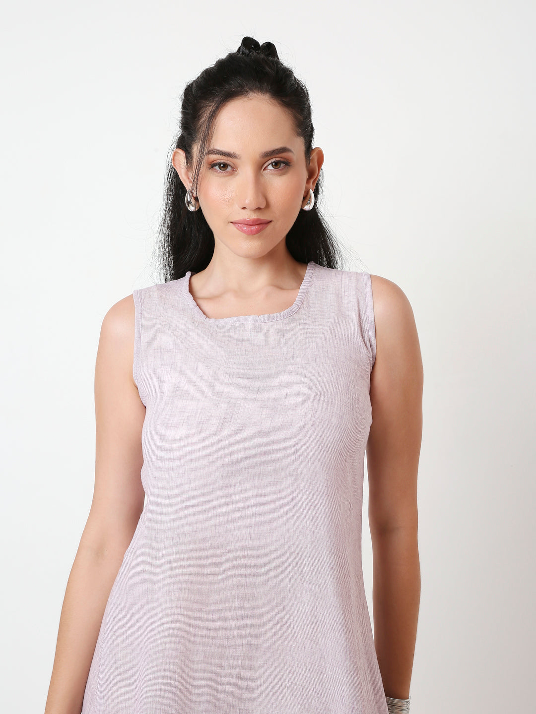 LAVENDER SLEEVELESS HIGH-LOW MIDI DRESS