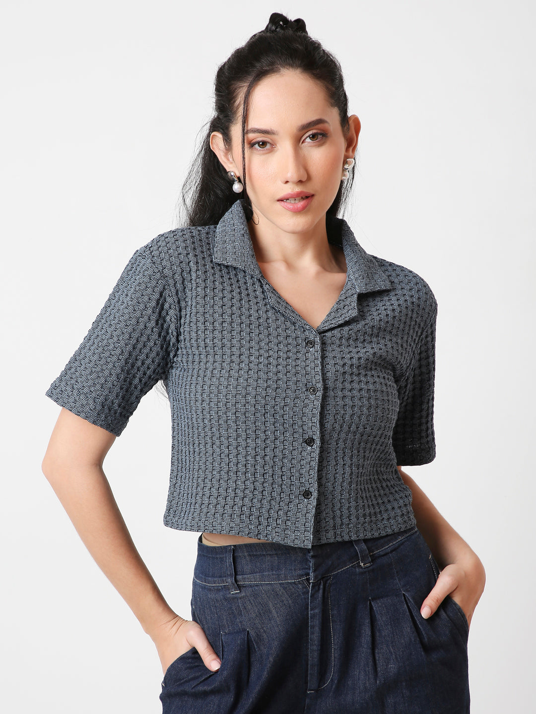 COTTON TEXTURED CROPPED BUTTON-DOWN SHIRT