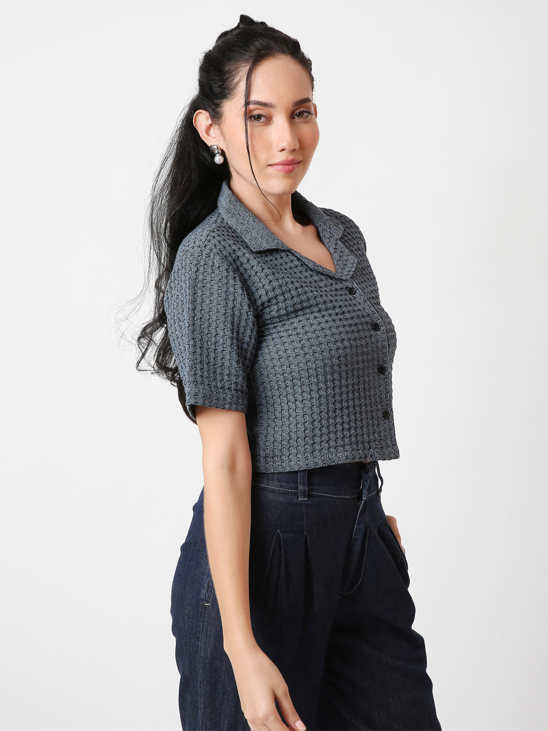 COTTON TEXTURED CROPPED BUTTON-DOWN SHIRT