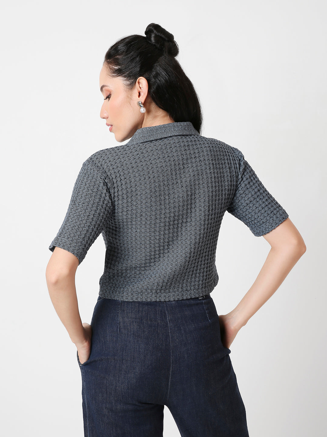 COTTON TEXTURED CROPPED BUTTON-DOWN SHIRT