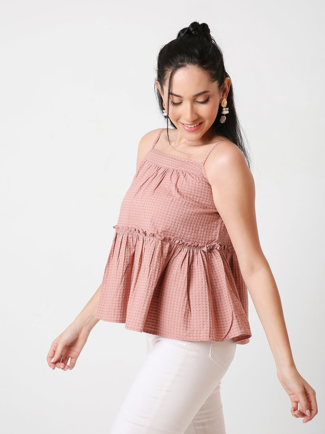 TEXTURED PATTERN SPAGHETTI STRAP LAYERED TOP