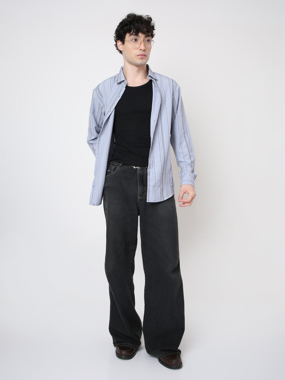 SLEEK VERTICAL STRIPED CASUAL SHIRT