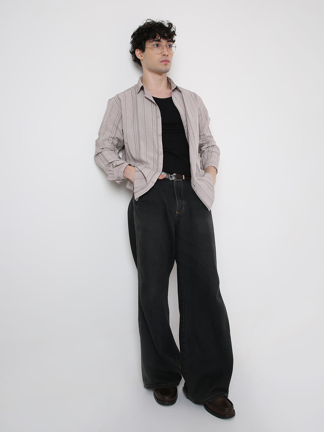 SLEEK VERTICAL STRIPED CASUAL SHIRT