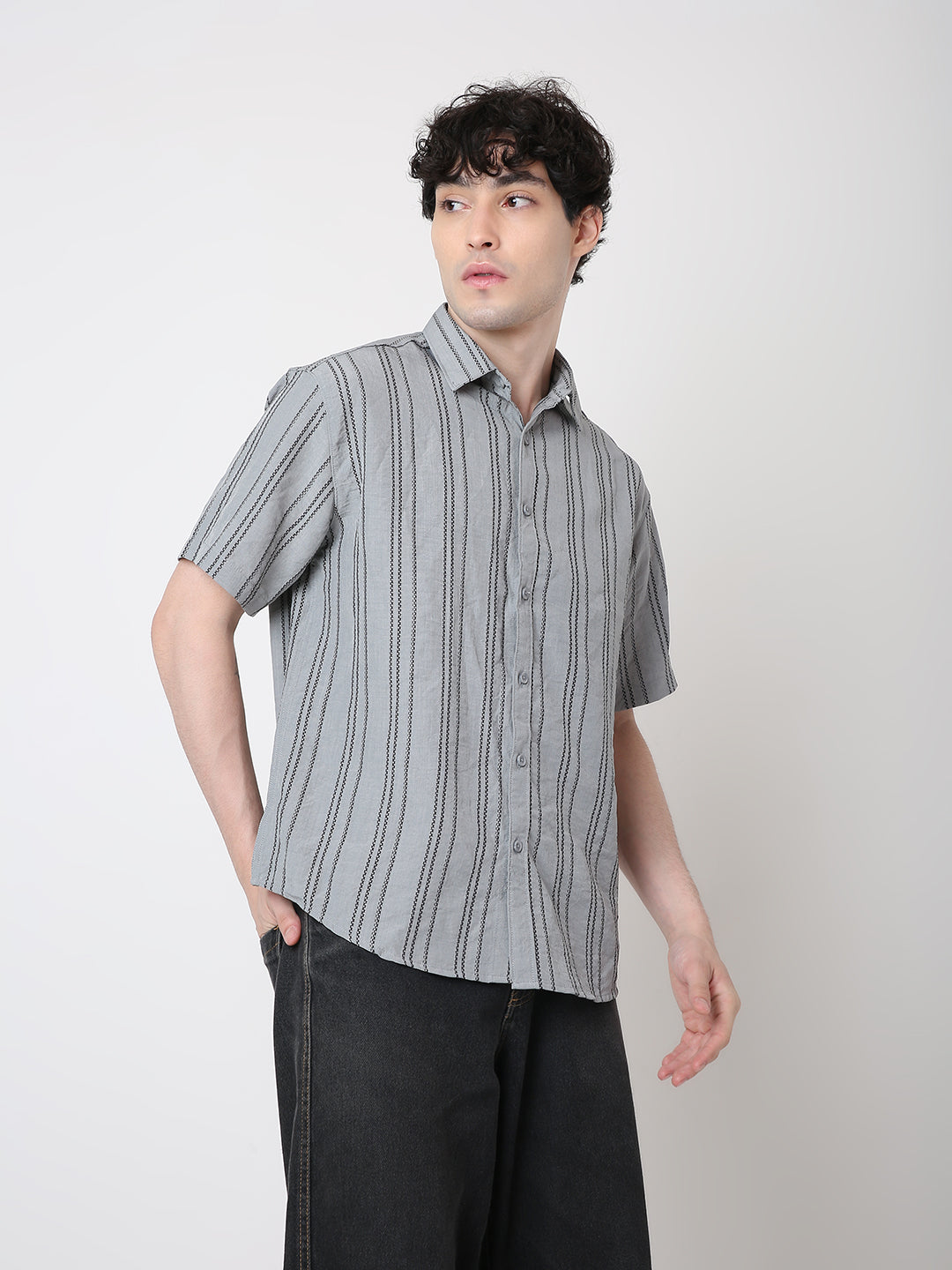 GRAY VERTICAL STRIPE SHIRT