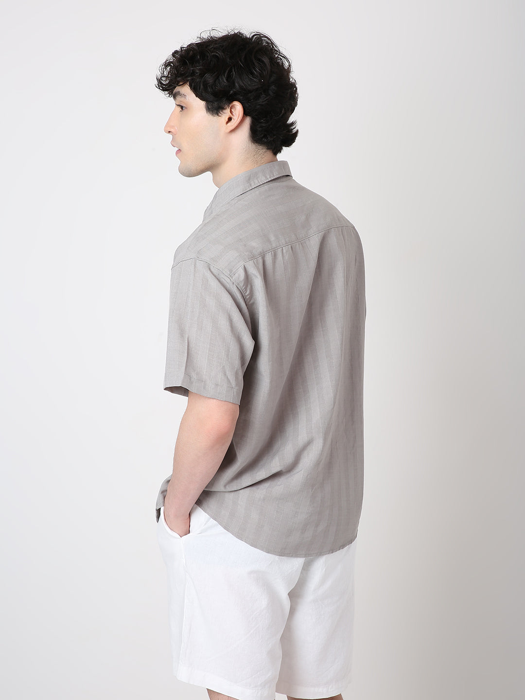 PREMIUM WEIGHTLESS SHORT SLEEVE SHIRT