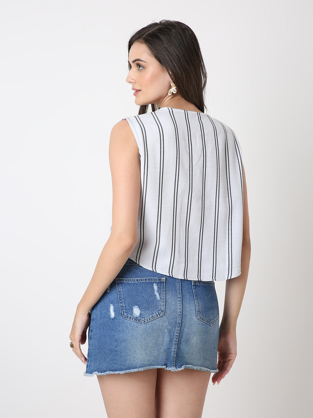 PASTEL GRAY STRIPES CROP TOP