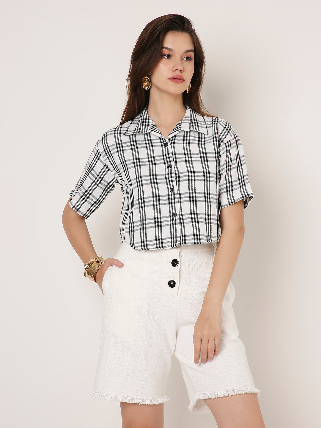 VERSATILE CHECKED CROP SHIRT