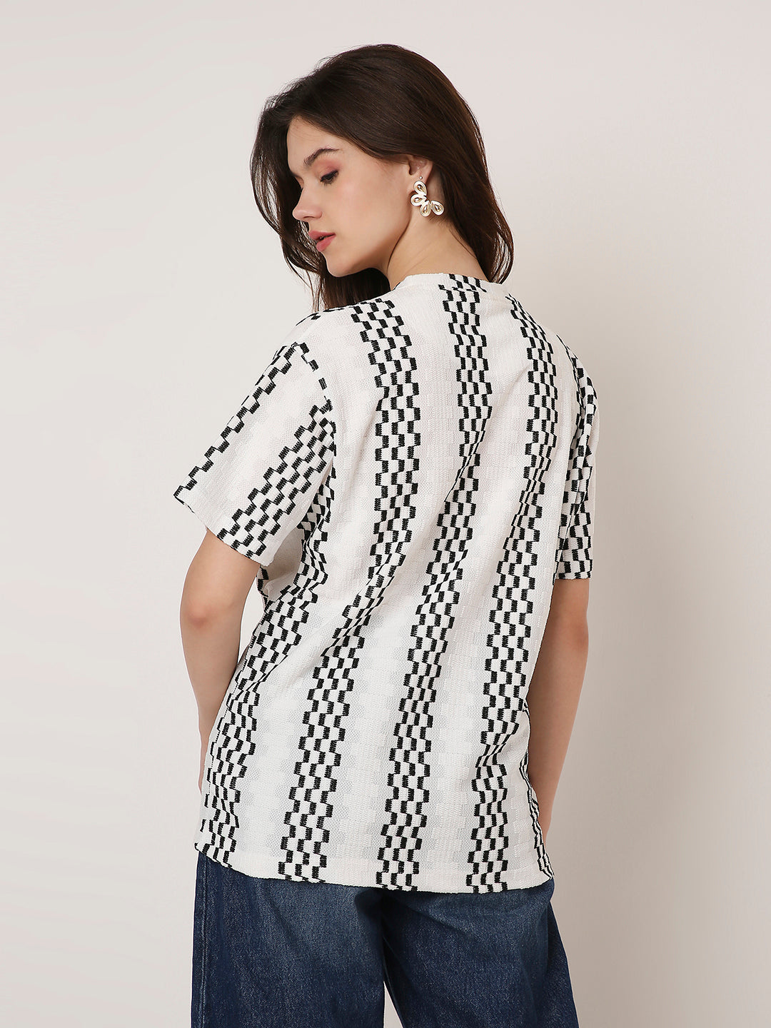 ABSTRACT PATTERNED CREW NECK BOYFRIEND T-SHIRT