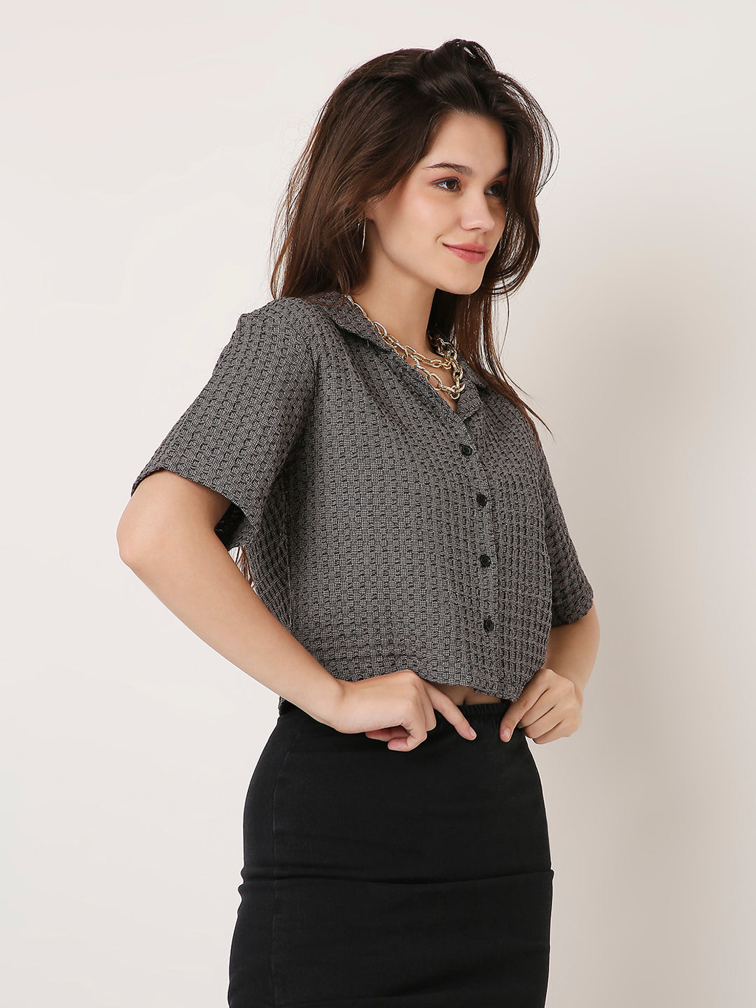COTTON TEXTURED CROPPED BUTTON-DOWN SHIRT