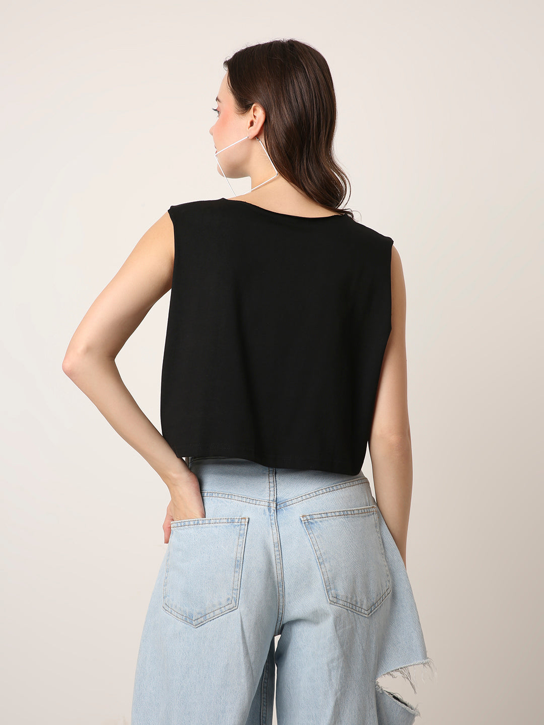 BLACK Sleeveless Crop Top