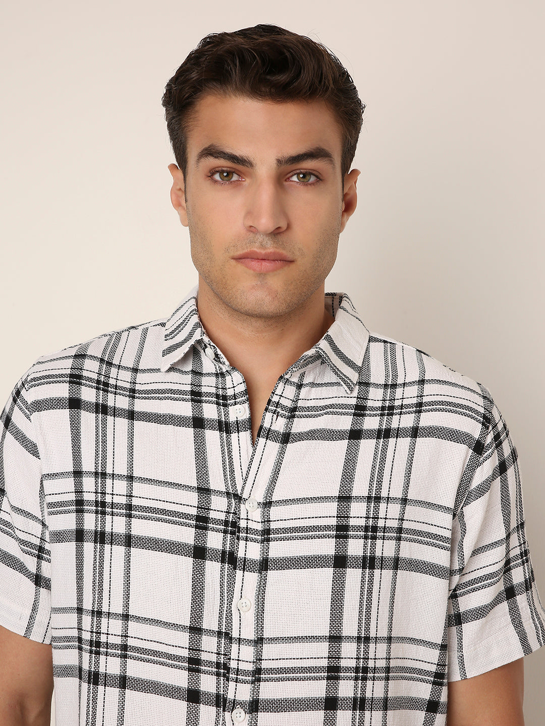 White Textured Cotton Check Short Sleeve Shirt