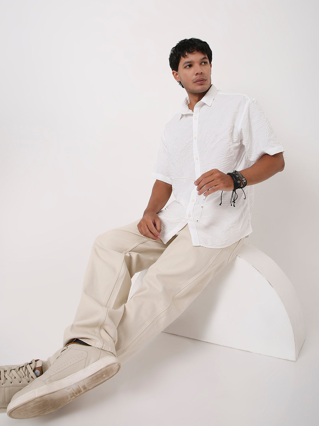 WHITE CRINKLE TEXTURED RELAXED SHIRT