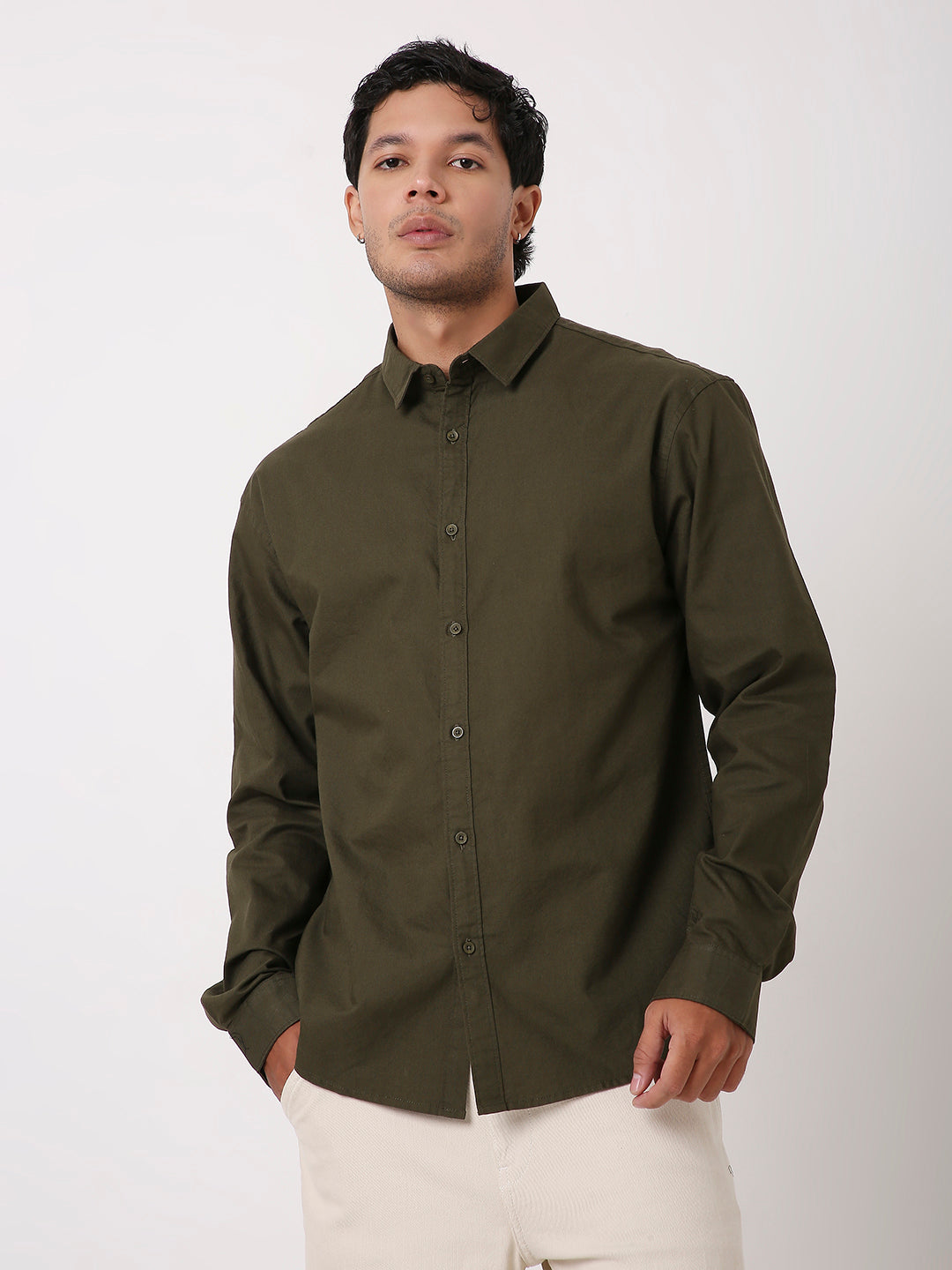 OLIVE ESSENTIAL OXFORD SHIRT