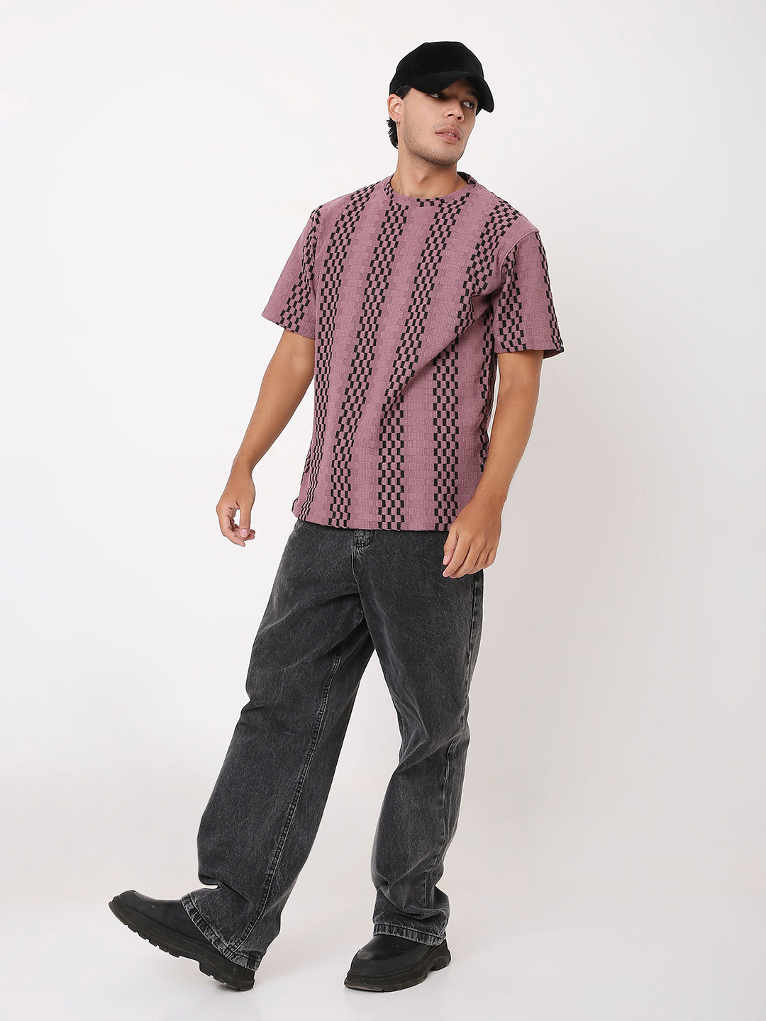 PLUM STRIPED PATTERNED TSHIRT