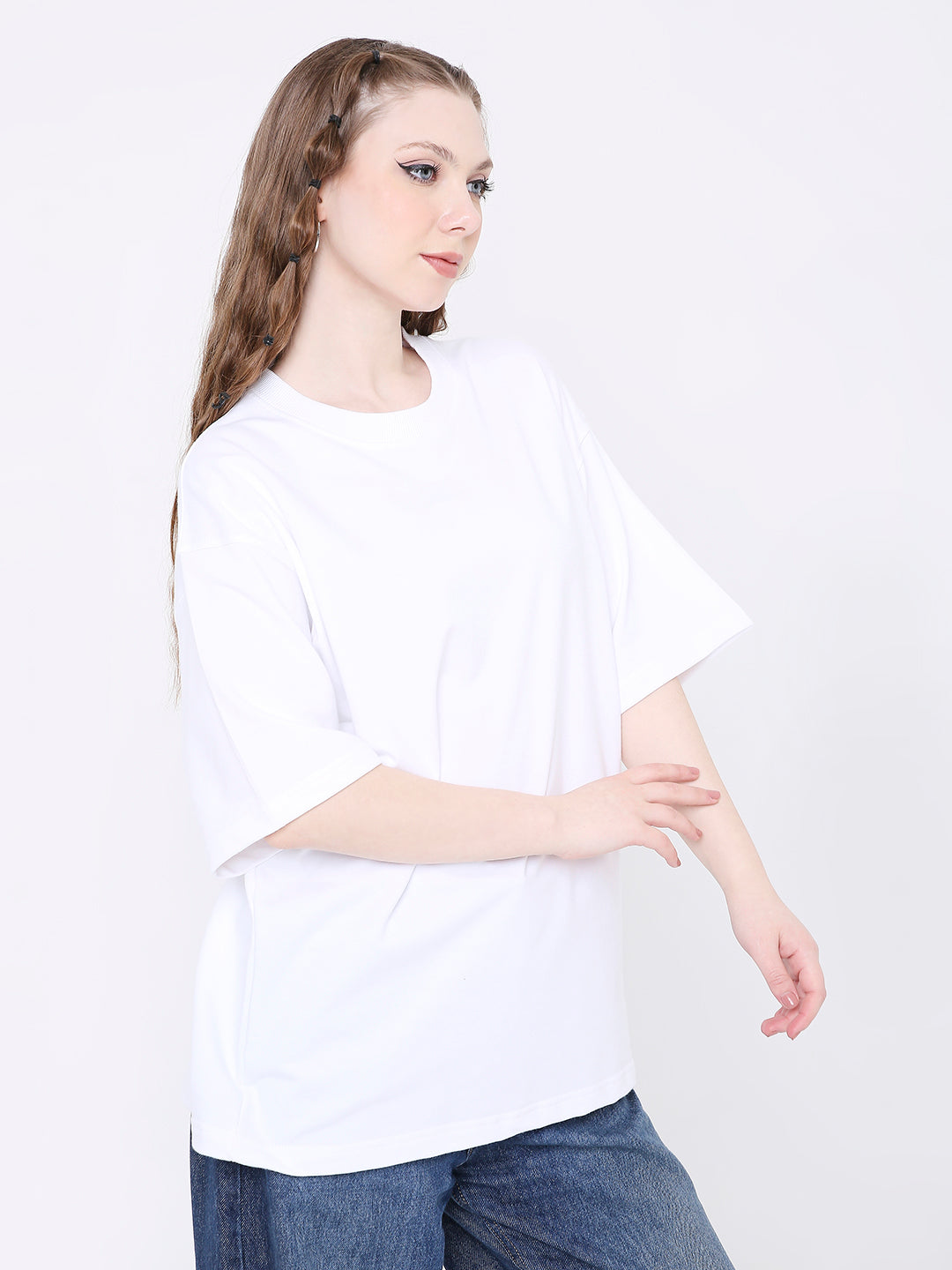 OVERSIZE WHITE SOLID TSHIRT