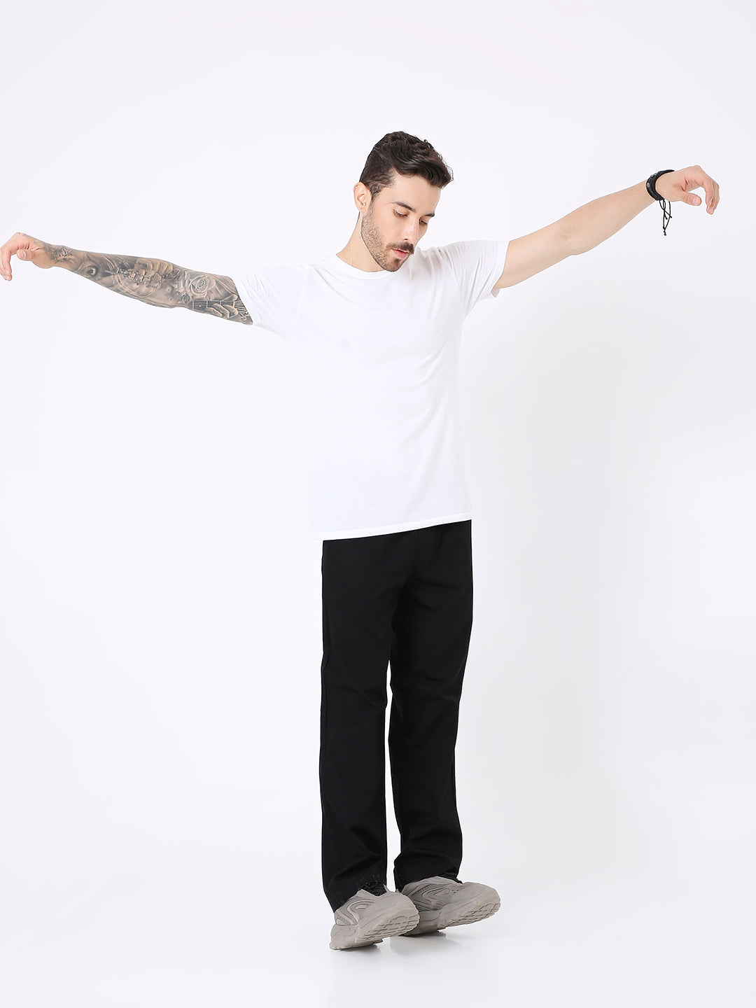 BLACK CLASSIC FIT DRAWSTRING PANTS
