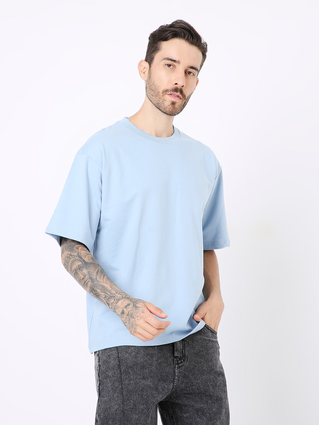 OVERSIZE LIGHT BLUE SOLID TSHIRT