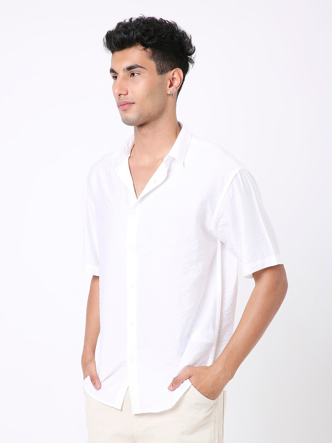 ESSENTIAL WHITE SOLID SHIRT