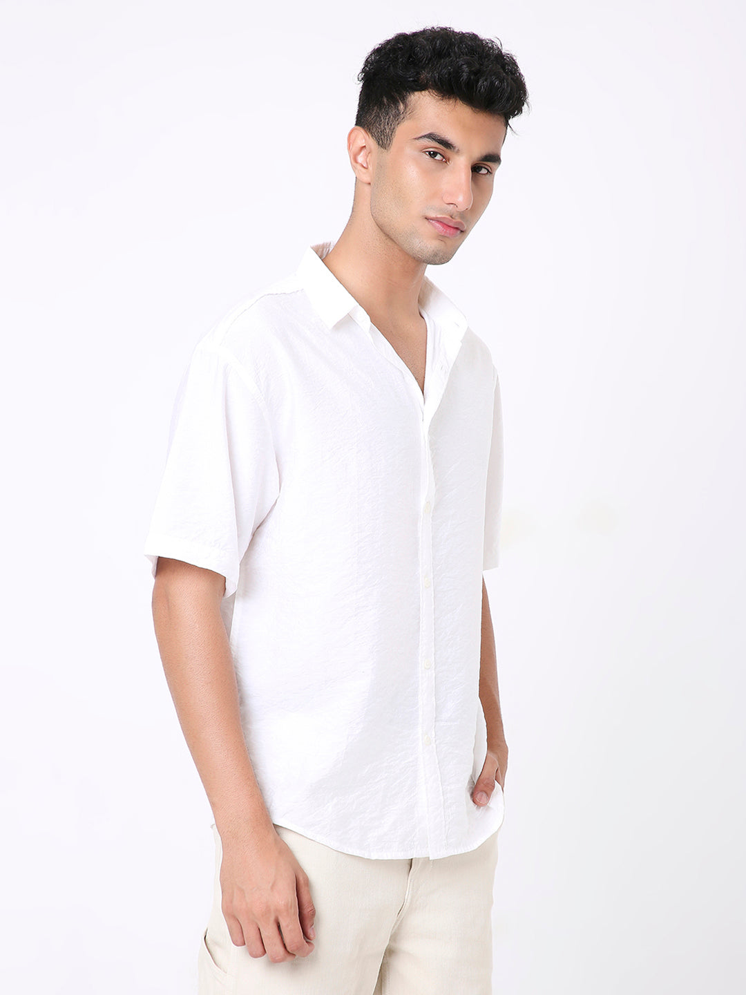 ESSENTIAL WHITE SOLID SHIRT