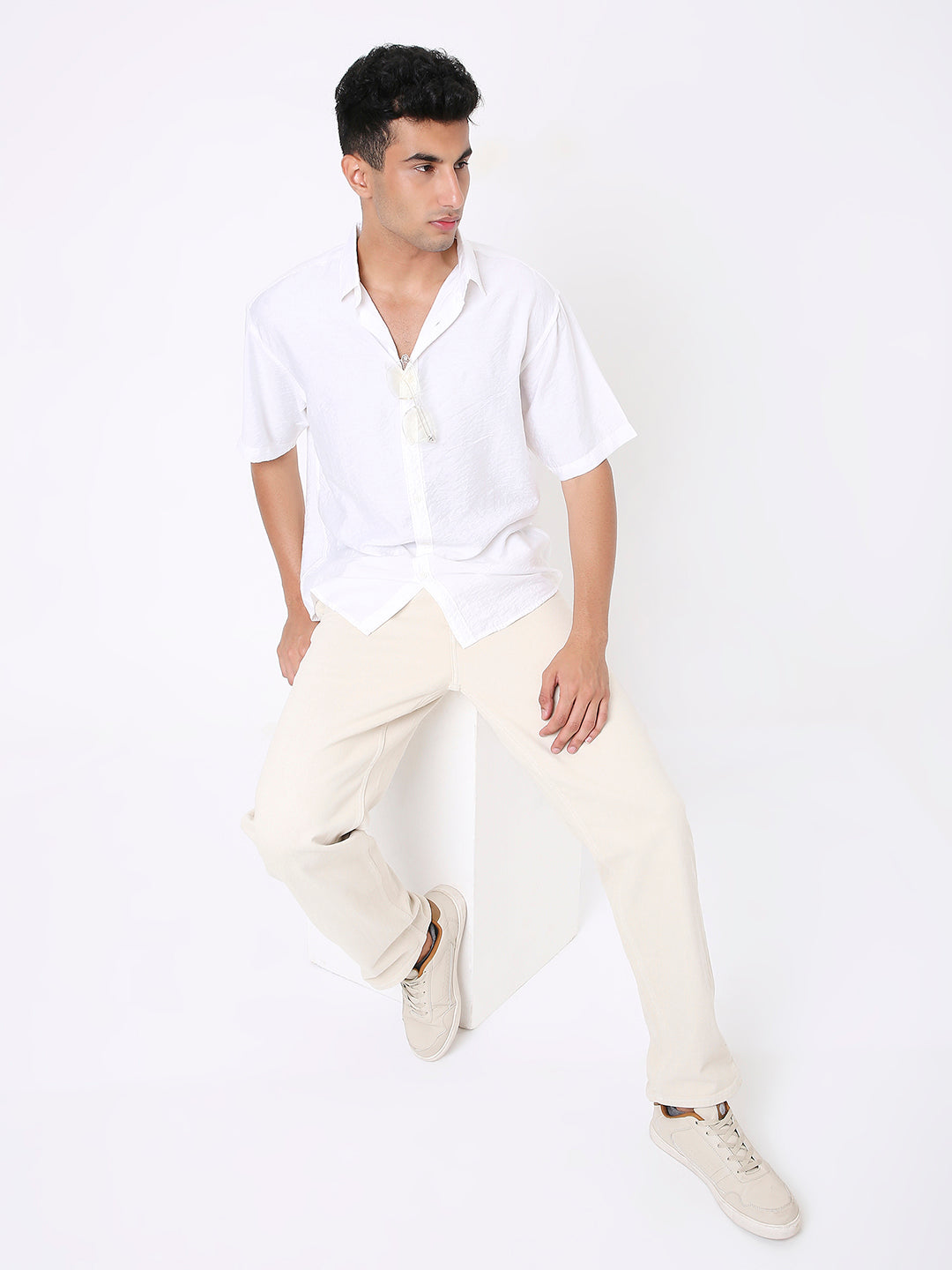 WHITE ESSENTIAL VISCOSE SHIRT