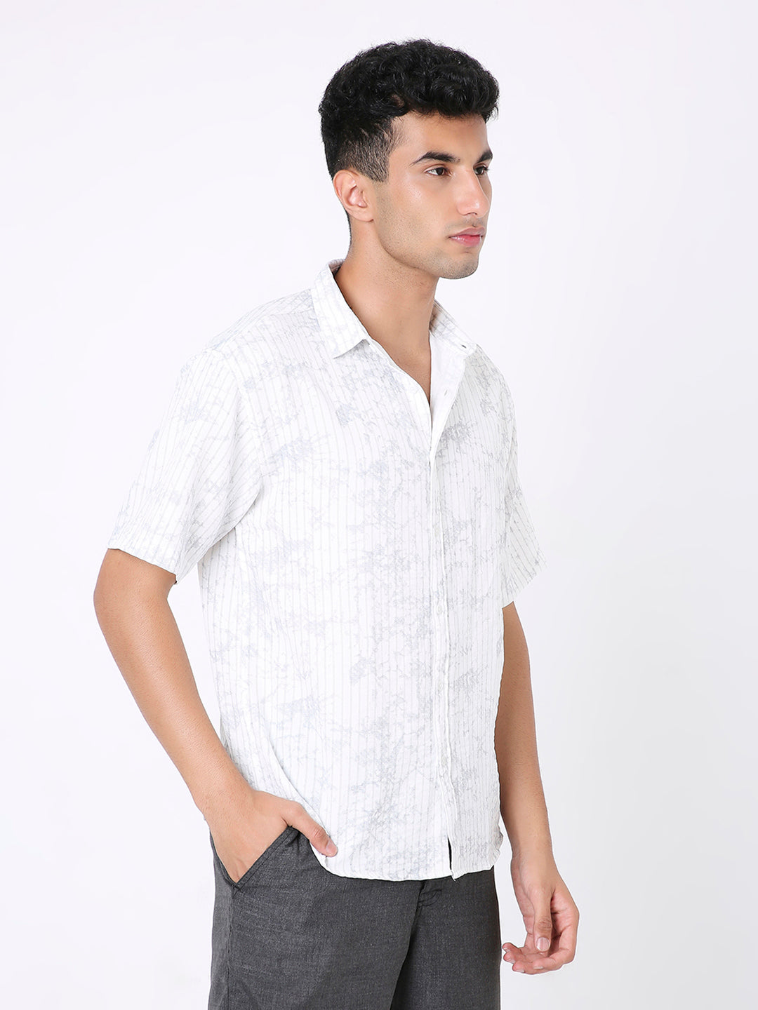PRINTED SHORT SLEEVE SHIRT