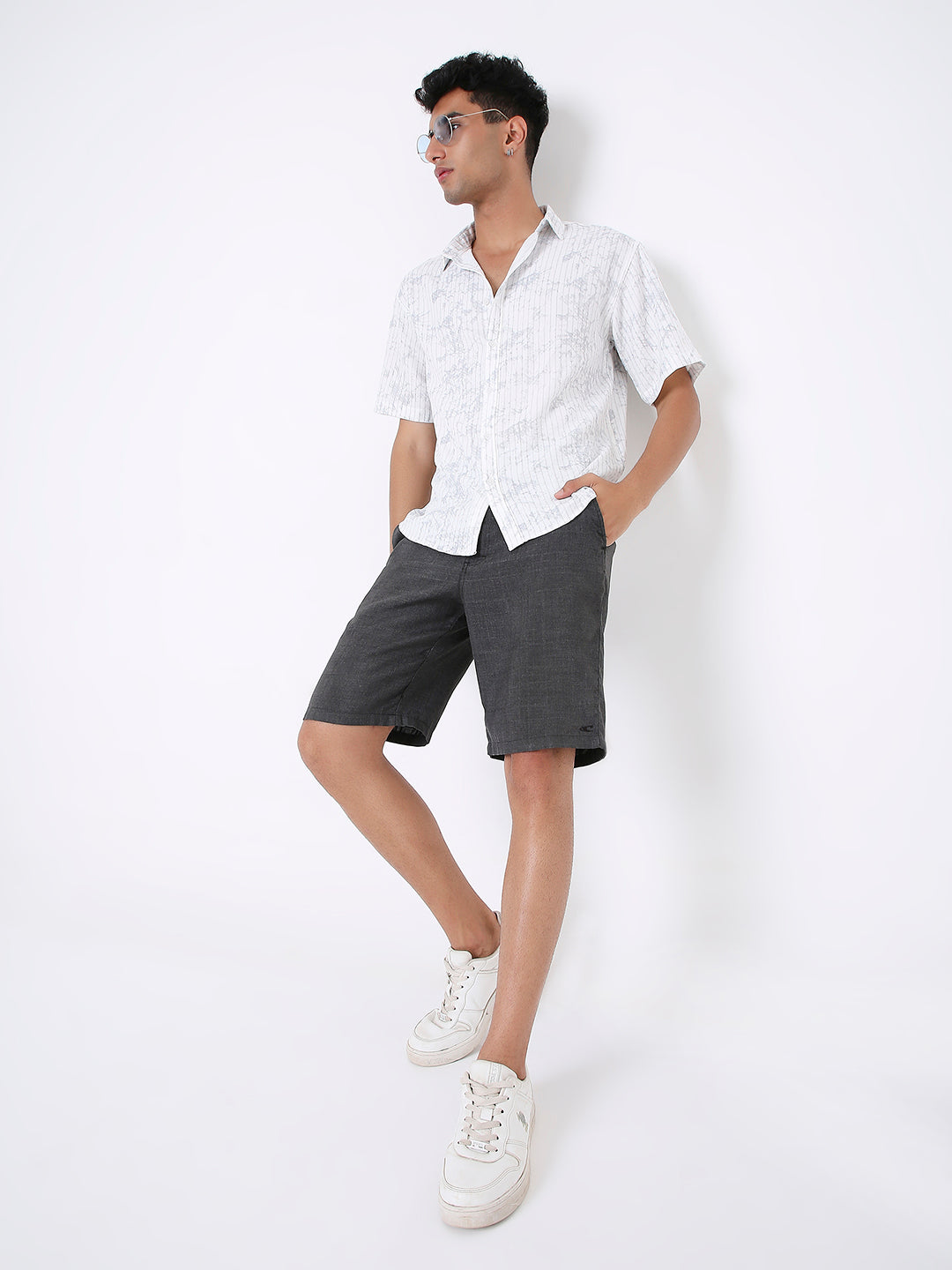 PRINTED SHORT SLEEVE SHIRT