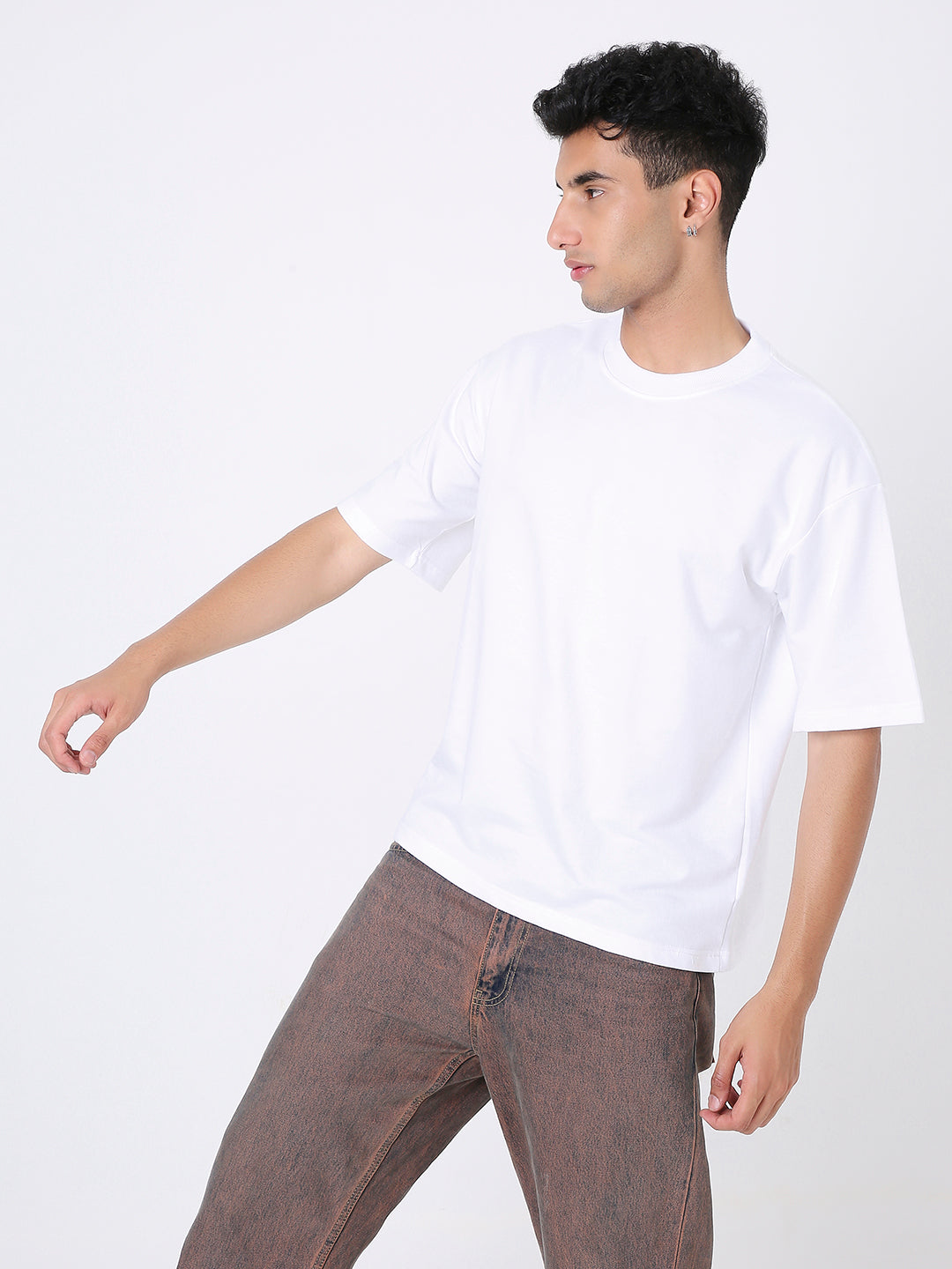 OVERSIZED TSHIRT: WHITE