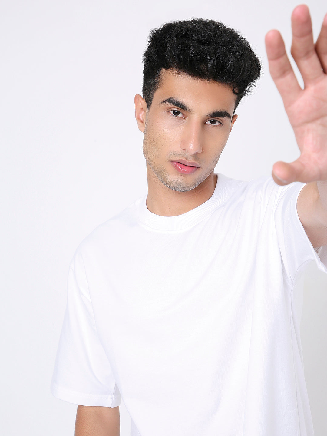 OVERSIZED TSHIRT: WHITE