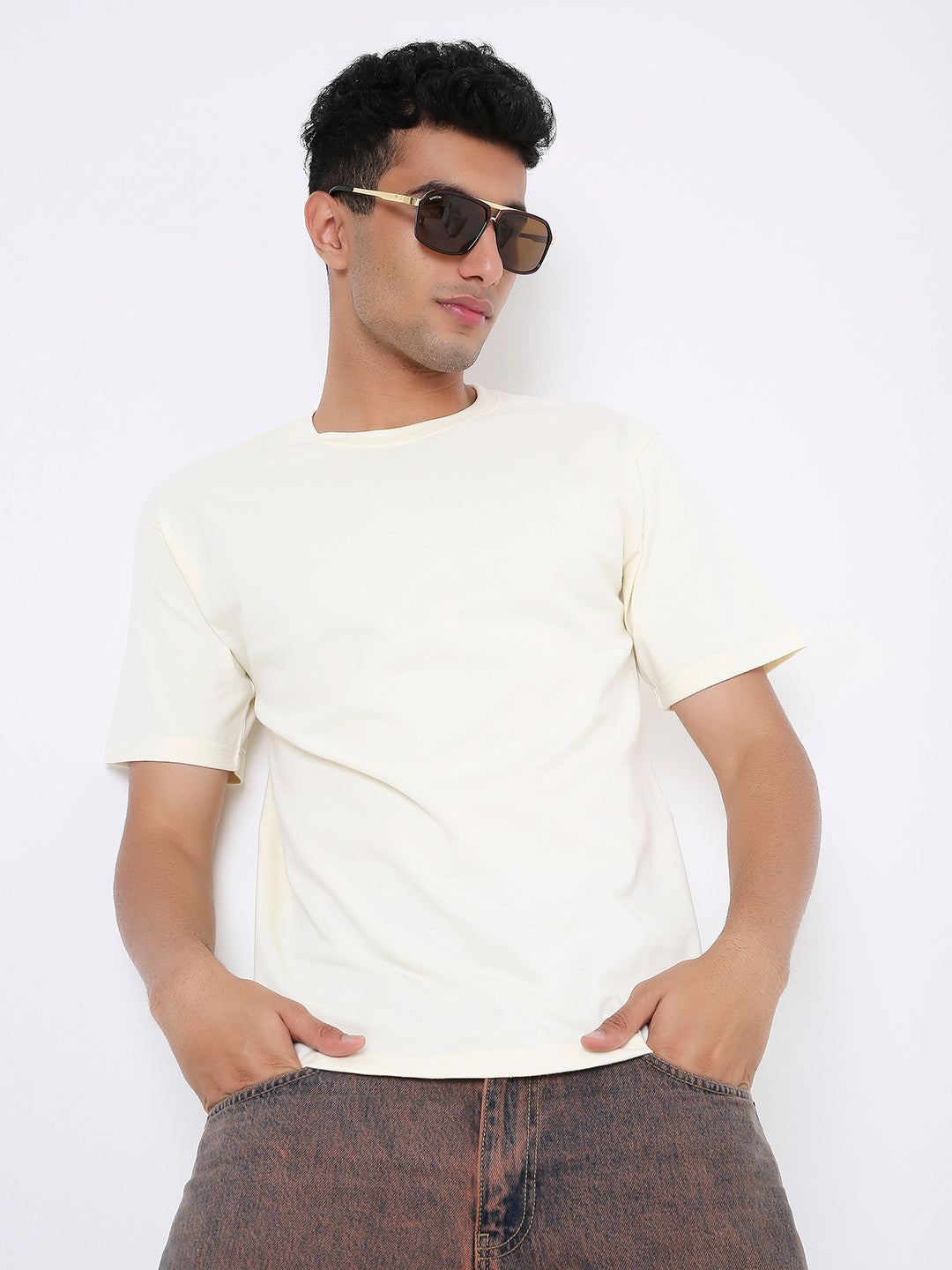 RELAXED FIT OFF-WHITE SOLID TSHIRT