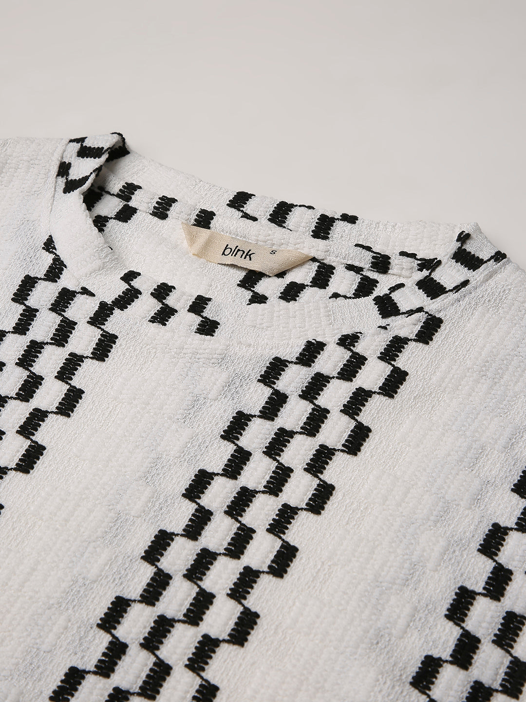 WHITE PATTERNED CREW NECK BOYFRIEND T-SHIRT