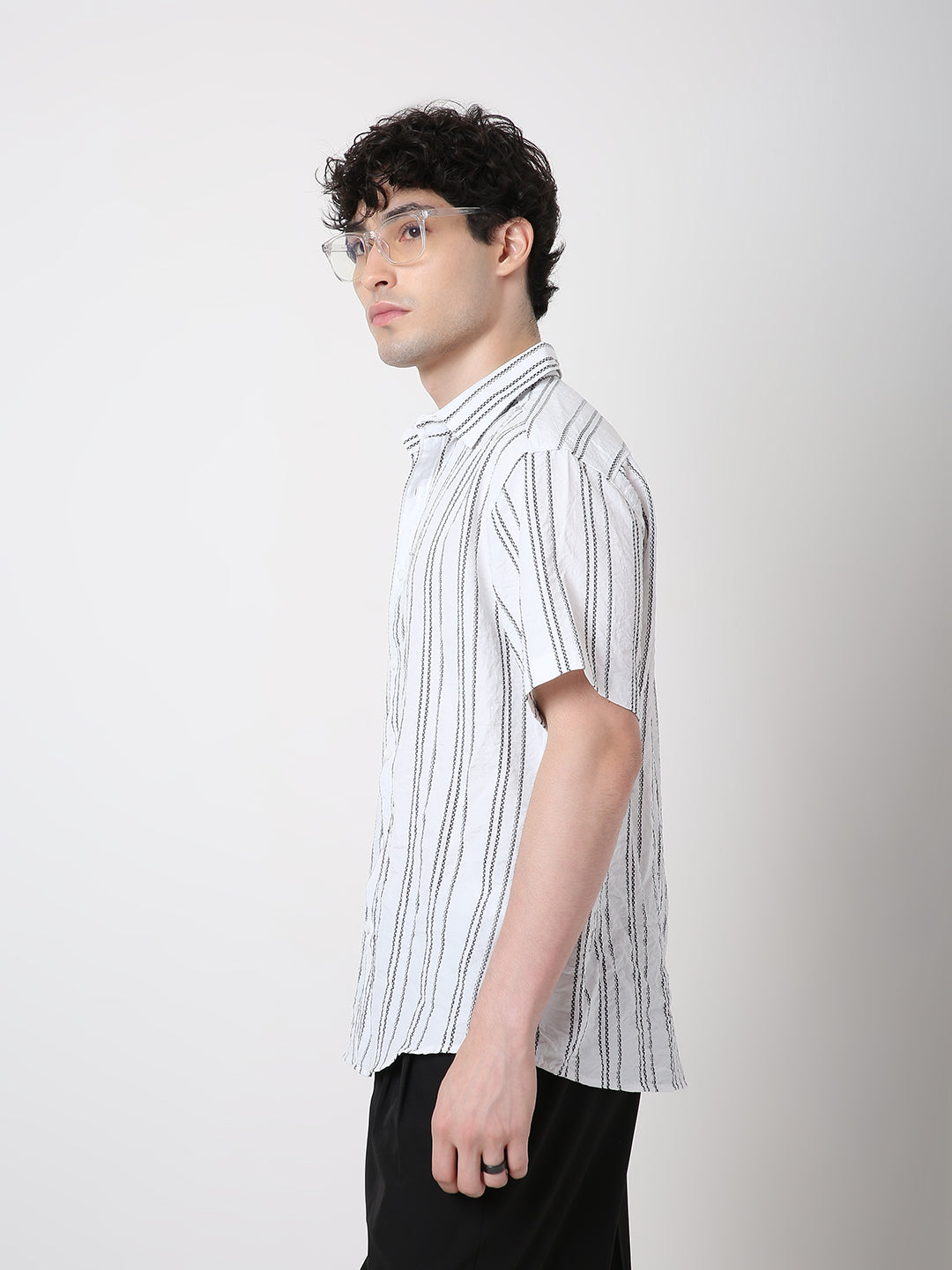 WHITE VERTICAL STRIPE SHIRT