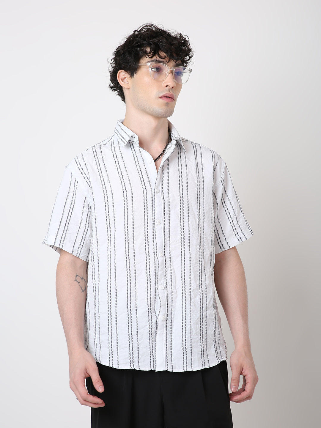 WHITE VERTICAL STRIPE SHIRT