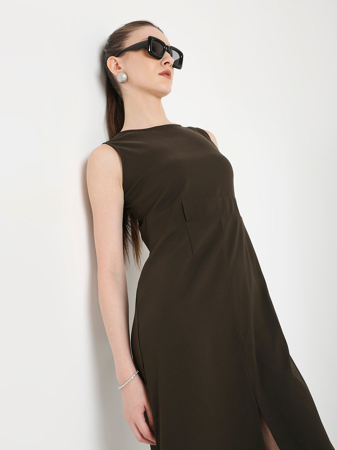 CLASSIC SLEEVELESS MIDI DRESS