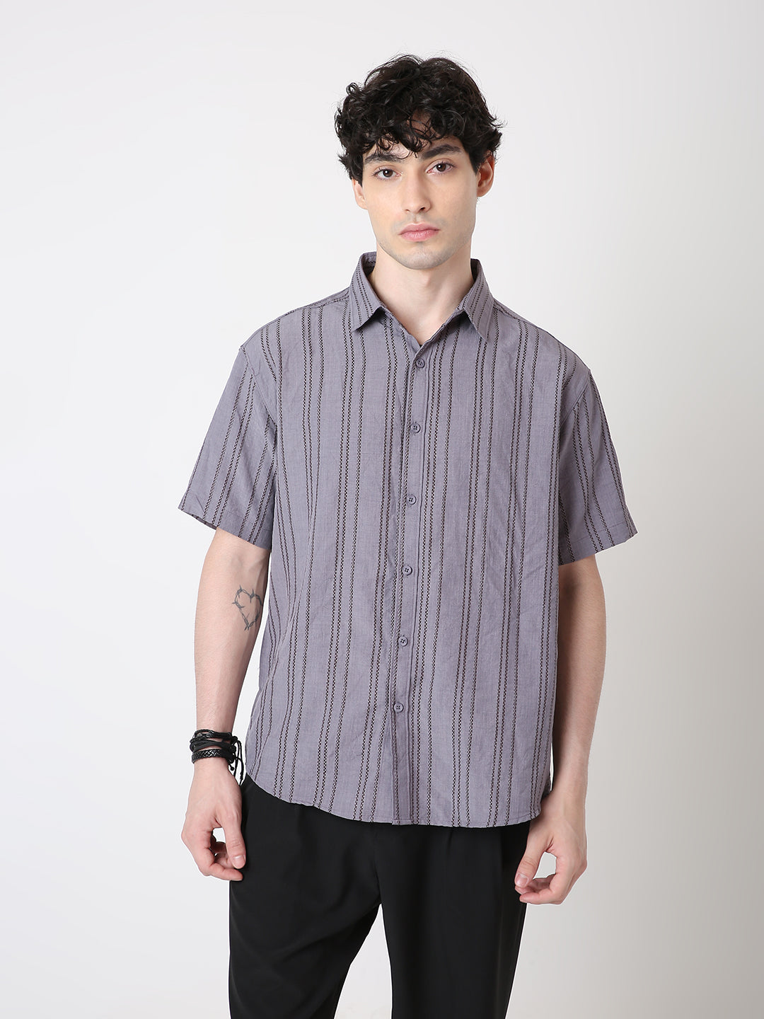 BREEZY VERTICAL STRIPE SHORT SLEEVE SHIRT