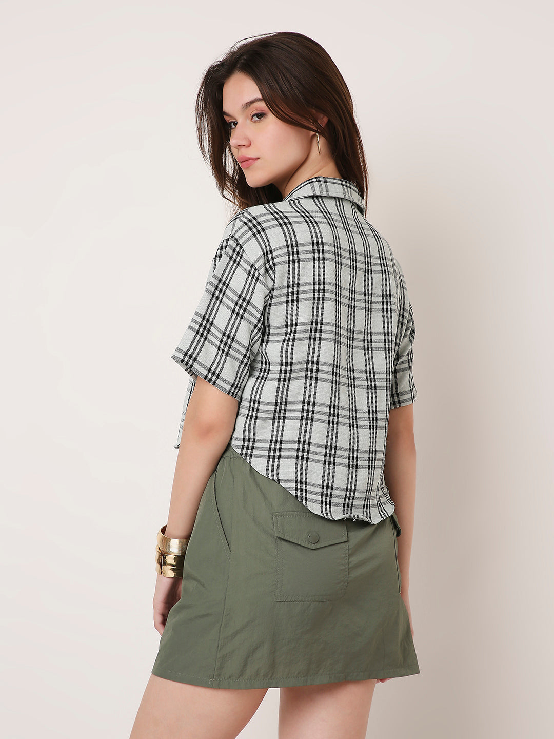VERSATILE CHECKED CROP SHIRT