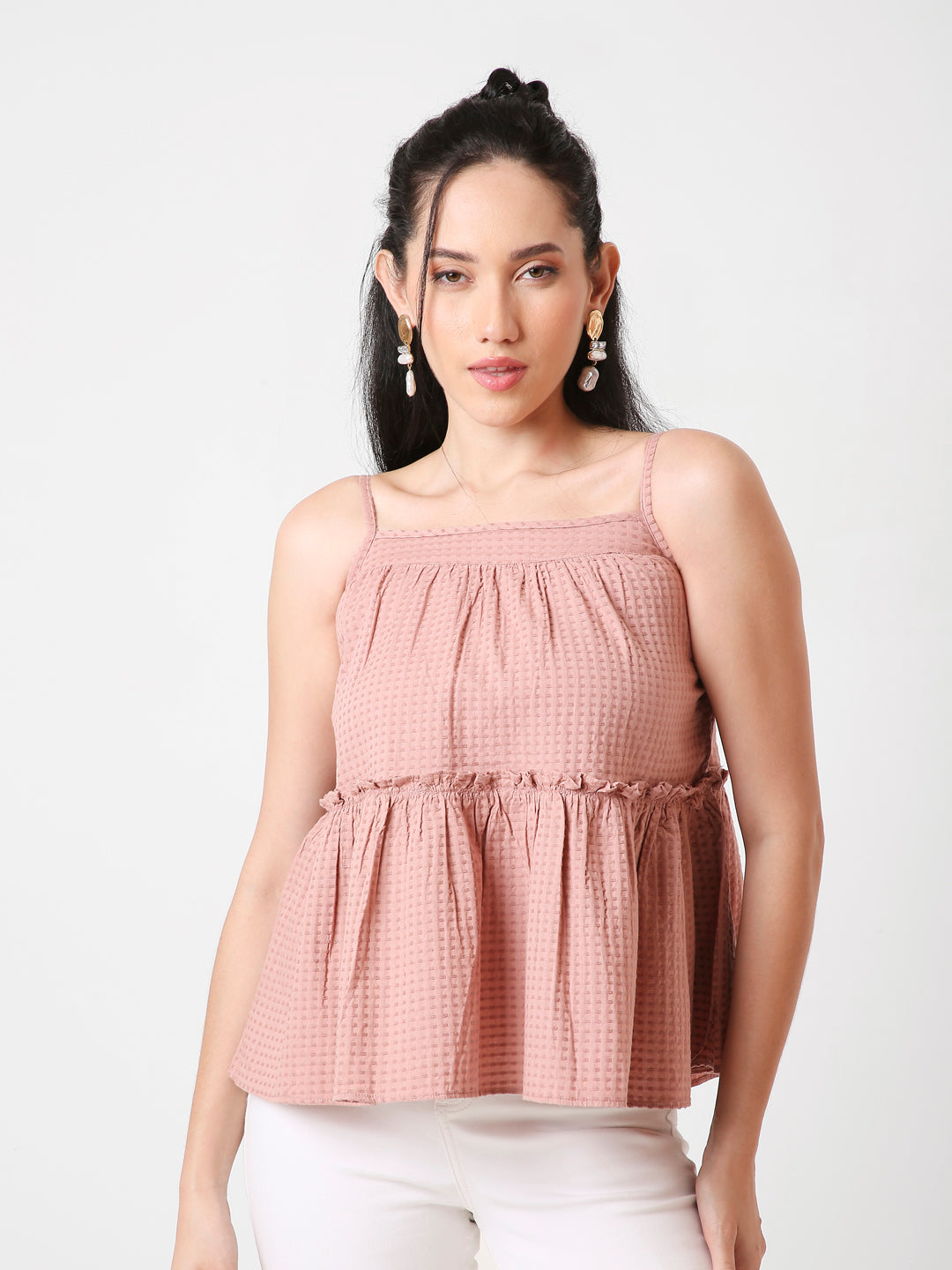 TEXTURED PATTERN SPAGHETTI STRAP LAYERED TOP