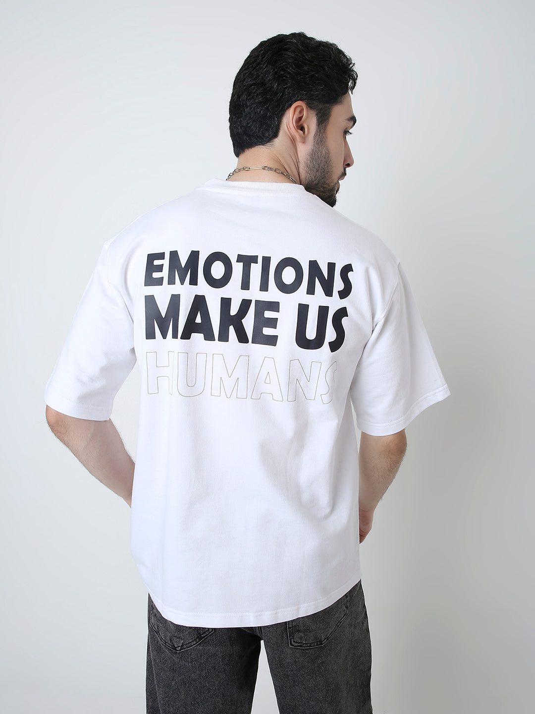 OVERSIZED WHITE PRINTED TSHIRT