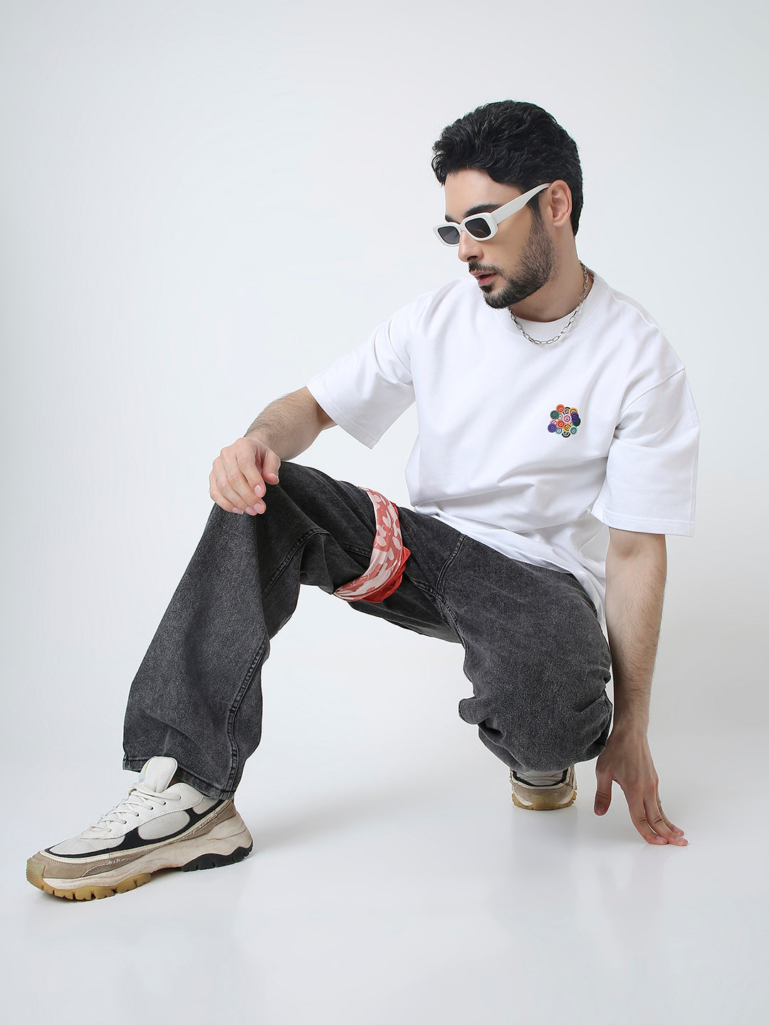 OVERSIZED WHITE PRINTED TSHIRT