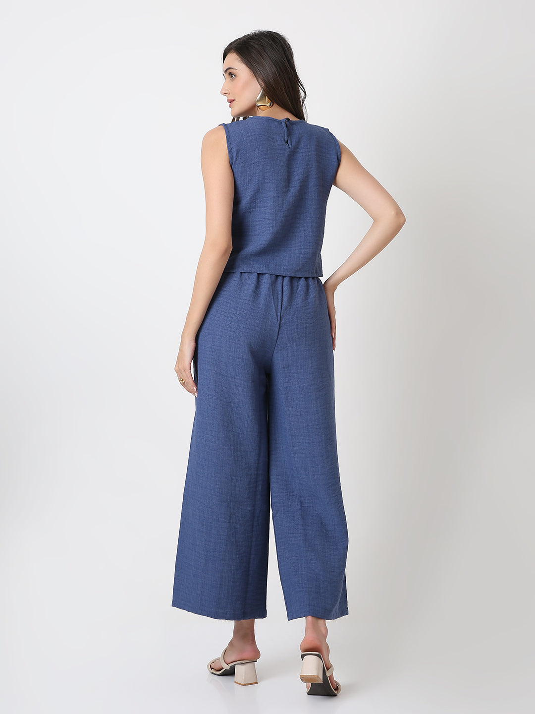 MINIMALIST SLEEVELESS TOP AND  WIDE-LEG PANTS CO-ORDSET